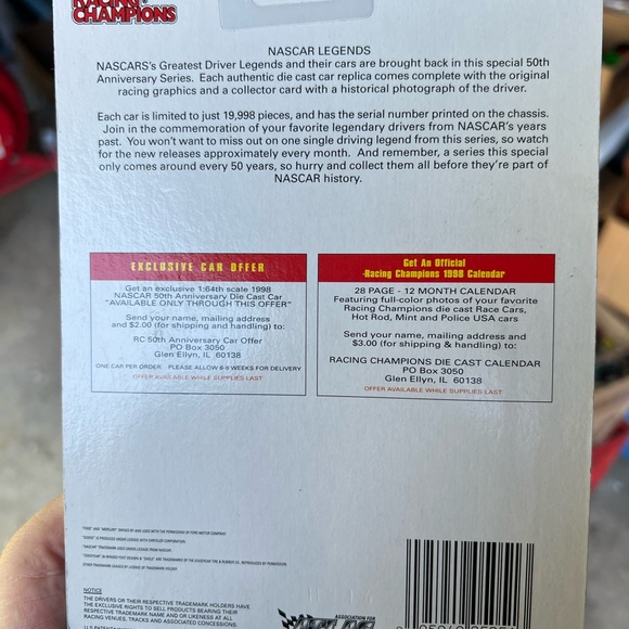 Nascar Racing Champions Inc. Lot of Stock car w/collector card and display stand - Picture 3 of 12
